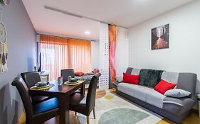Flexible Selfcheckins 54 - Zagreb - Garage - Loggia - New
